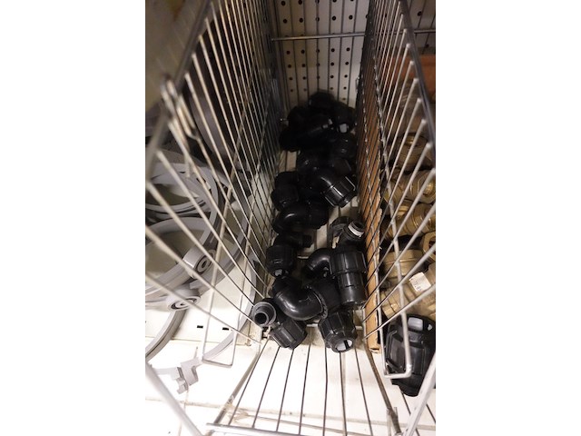 Volledige inhoud rek pvc koppelstukken - afbeelding 4 van  15