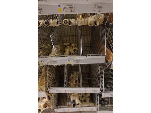 Volledige inhoud rek pvc koppelstukken - afbeelding 13 van  15