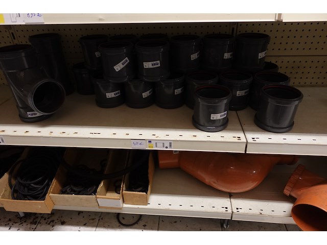 Volledige inhoud rek pvc koppelstukken - afbeelding 2 van  19