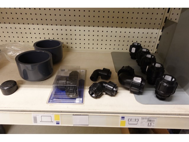 Volledige inhoud rek pvc koppelstukken - afbeelding 10 van  19