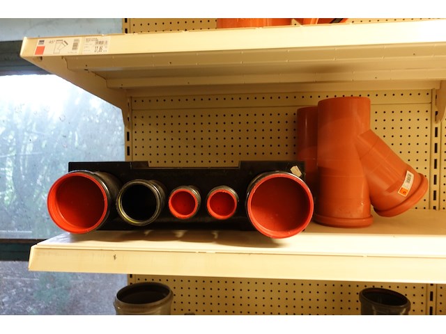 Volledige inhoud rek pvc koppelstukken - afbeelding 14 van  19