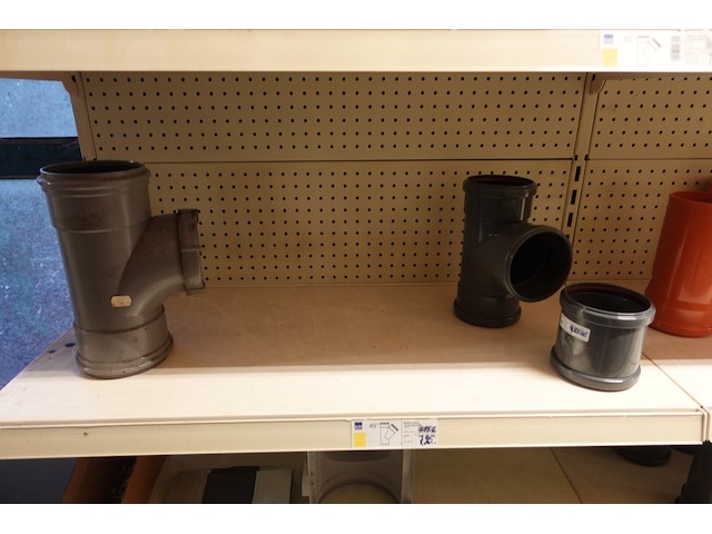 Volledige inhoud rek pvc koppelstukken - afbeelding 15 van  19