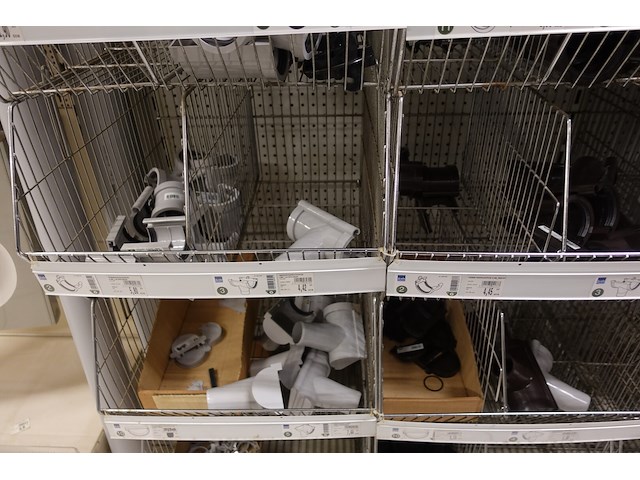 Volledige inhoud rek pvc koppelstukken - afbeelding 13 van  17