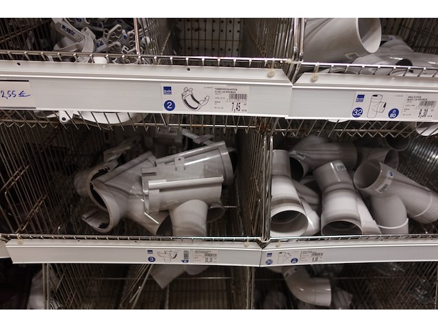 Volledige inhoud rek pvc koppelstukken - afbeelding 17 van  17