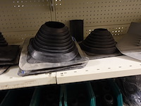 Volledige inhoud rek pvc toebehoren - afbeelding 2 van  18