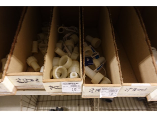 Volledige inhoud rek pvc toebehoren - afbeelding 5 van  18