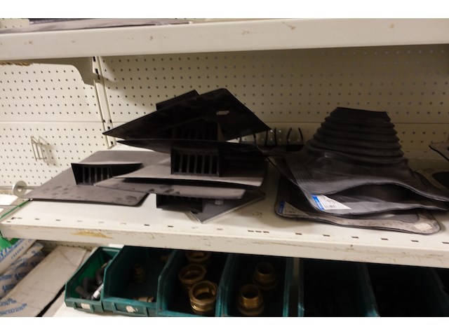 Volledige inhoud rek pvc toebehoren - afbeelding 18 van  18