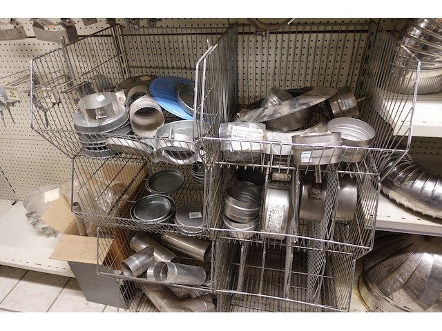 Volledige inhoud rek rvs kanalen/bochten - afbeelding 13 van  26