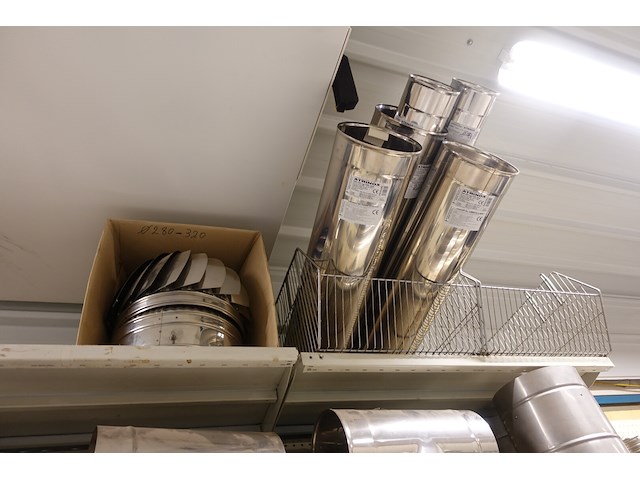 Volledige inhoud rek rvs kanalen/bochten - afbeelding 19 van  26