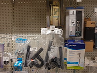 Volledige inhoud rek sanitair toebehoren - afbeelding 2 van  24