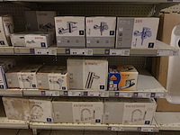 Volledige inhoud rek sanitair toebehoren - afbeelding 7 van  21