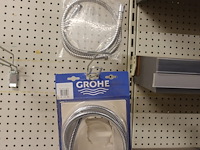 Volledige inhoud rek sanitair toebehoren - afbeelding 11 van  21