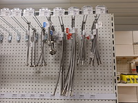 Volledige inhoud rek sanitair toebehoren - afbeelding 8 van  14