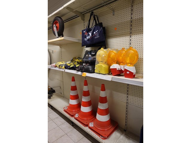 Volledige inhoud rek signalisatie - afbeelding 1 van  6