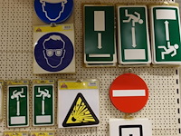 Volledige inhoud rek signalisatie - afbeelding 4 van  4