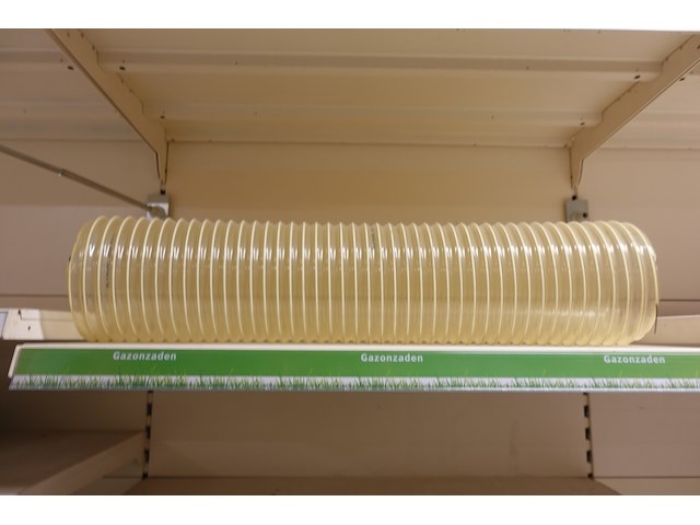 Volledige inhoud rek slangen - afbeelding 2 van  10