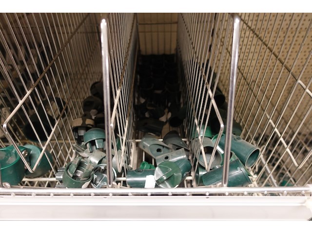 Volledige inhoud rek toebehoren omheining - afbeelding 2 van  14