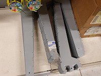 Volledige inhoud rek toebehoren omheining - afbeelding 6 van  14