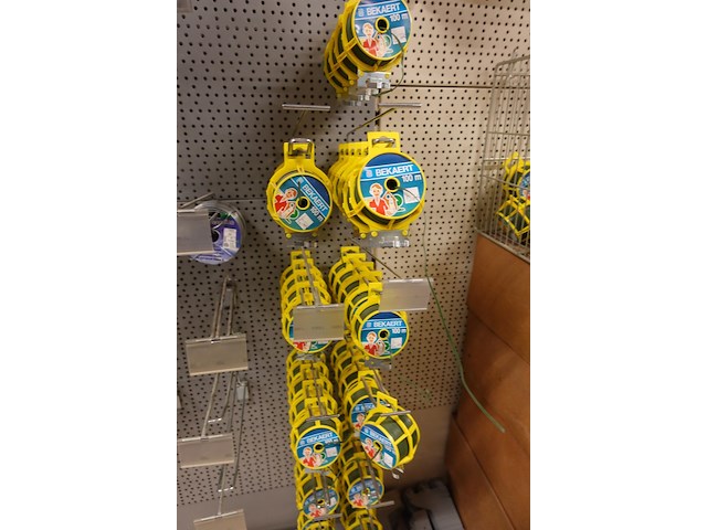 Volledige inhoud rek toebehoren omheining - afbeelding 9 van  14