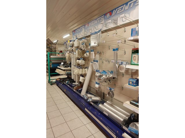 Volledige inhoud rek ventilatietoebehoren - afbeelding 3 van  10