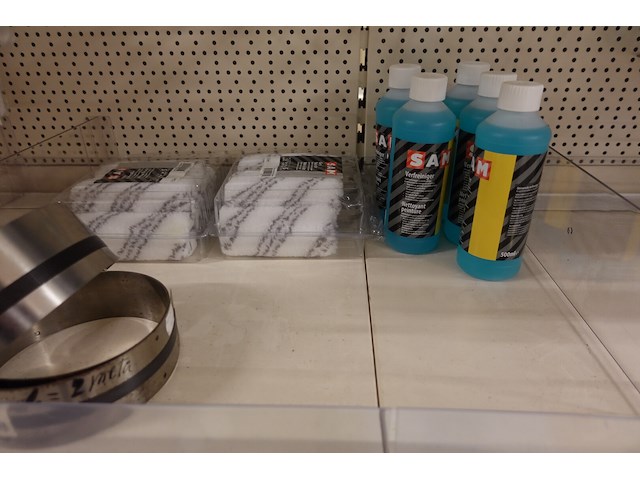 Volledige inhoud rek verf toebehoren - afbeelding 7 van  11