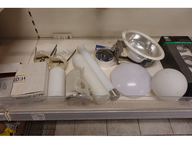 Volledige inhoud rek verlichting toebehoren - afbeelding 5 van  26