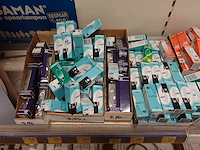 Volledige inhoud rek verlichting toebehoren - afbeelding 10 van  26