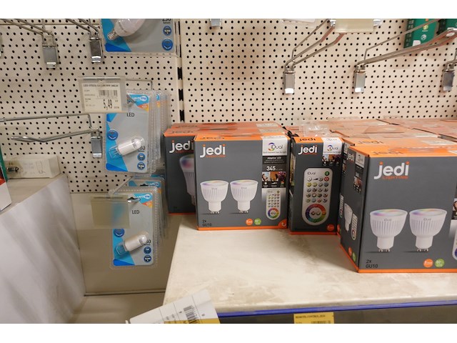 Volledige inhoud rek verlichting toebehoren - afbeelding 17 van  26