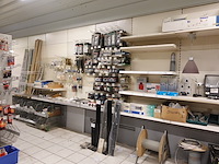 Volledige inhoud rek verlichting toebehoren - afbeelding 11 van  26