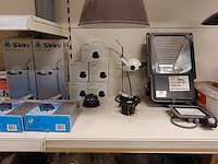 Volledige inhoud rek verlichting toebehoren - afbeelding 22 van  26