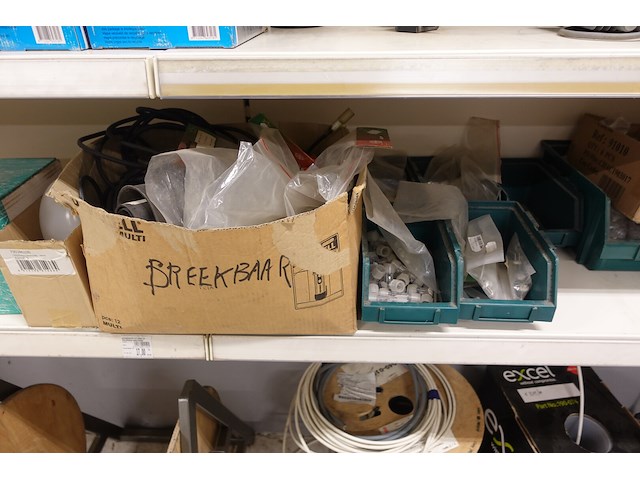 Volledige inhoud rek verlichting toebehoren - afbeelding 23 van  26