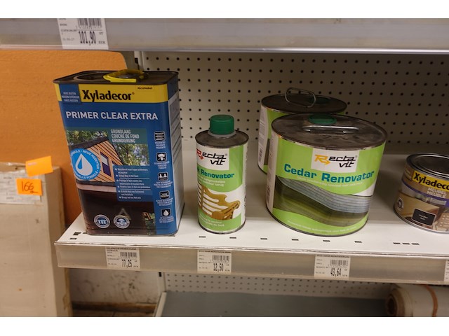 Volledige inhoud rek verven - afbeelding 4 van  13