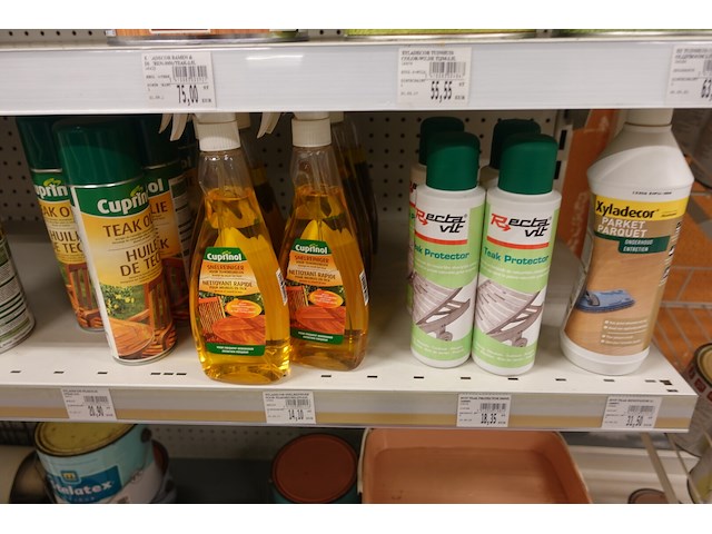 Volledige inhoud rek verven - afbeelding 9 van  13