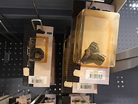 Volledige inhoud rek vijvertoebehoren - afbeelding 7 van  16