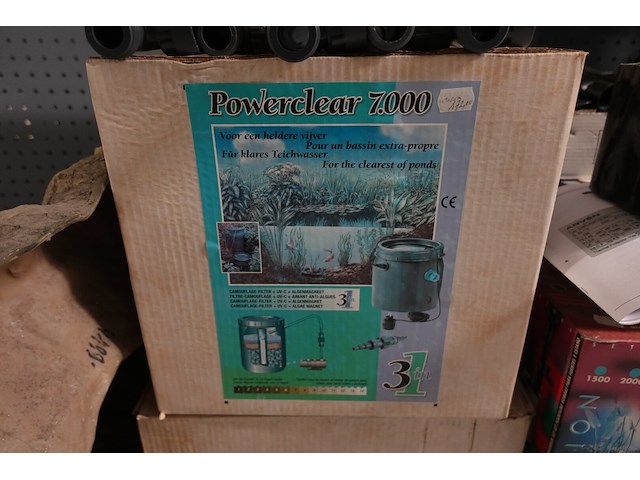 Volledige inhoud rek vijvertoebehoren - afbeelding 11 van  16