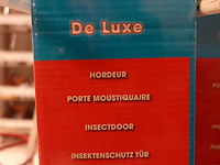 Volledige inhoud rek vliegenramen - afbeelding 2 van  11