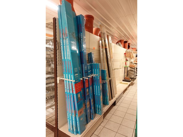 Volledige inhoud rek vliegenramen - afbeelding 1 van  11