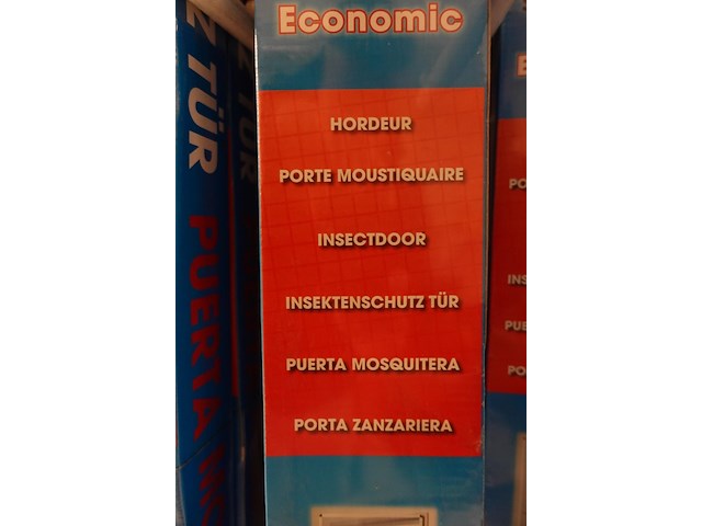 Volledige inhoud rek vliegenramen - afbeelding 10 van  11