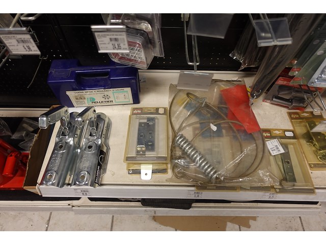 Volledige inhoud rek voertuig toebehoren - afbeelding 13 van  18