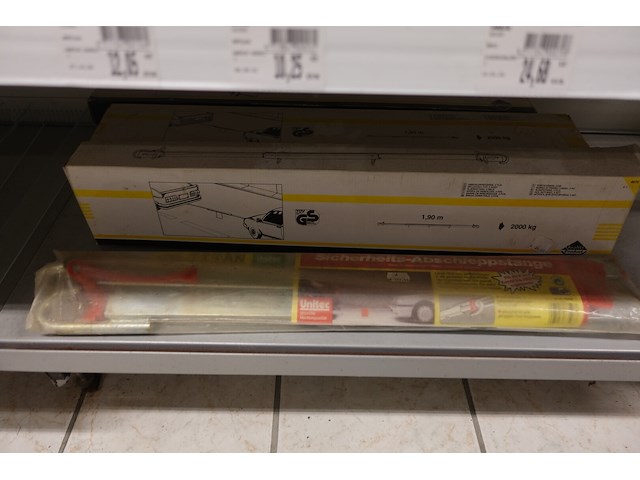 Volledige inhoud rek voertuig toebehoren - afbeelding 8 van  8