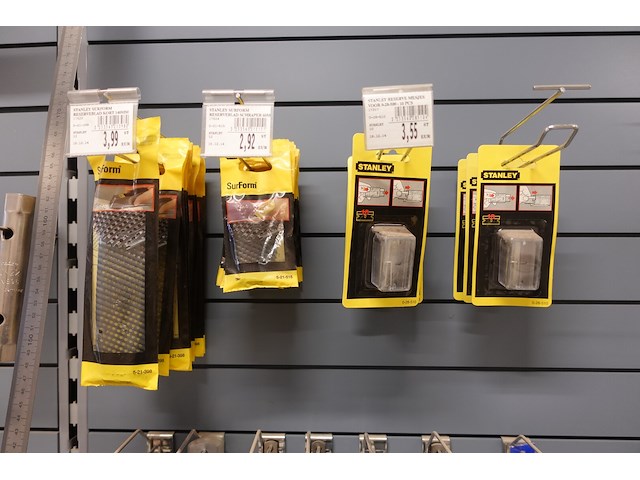 Volledige inhoud rek werkgereedschap - afbeelding 5 van  29