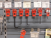 Volledige inhoud rek werkgereedschap - afbeelding 11 van  29