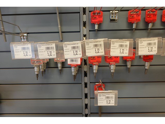 Volledige inhoud rek werkgereedschap - afbeelding 20 van  29