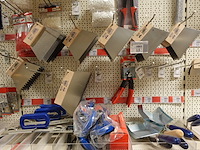 Volledige inhoud rek werkmateriaal - afbeelding 5 van  10