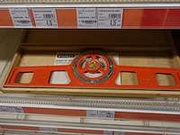 Volledige inhoud rek werkmateriaal - afbeelding 9 van  10