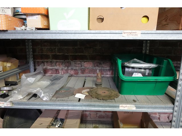 Volledige inhoud rek - afbeelding 7 van  22