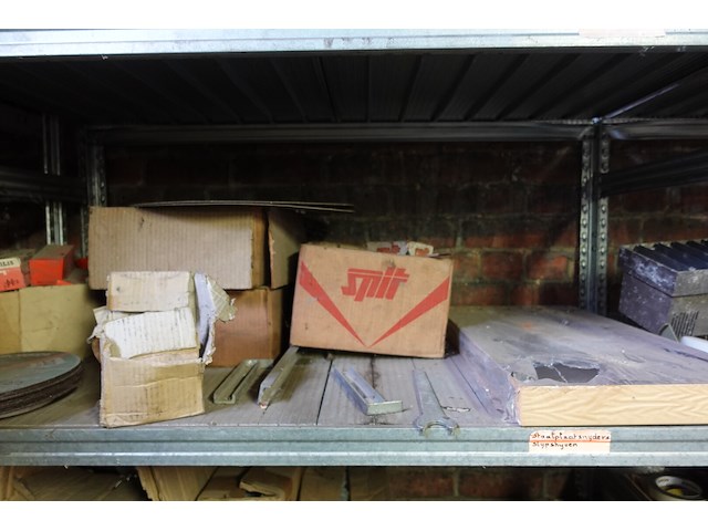 Volledige inhoud rek - afbeelding 2 van  25