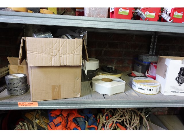 Volledige inhoud rek - afbeelding 9 van  25