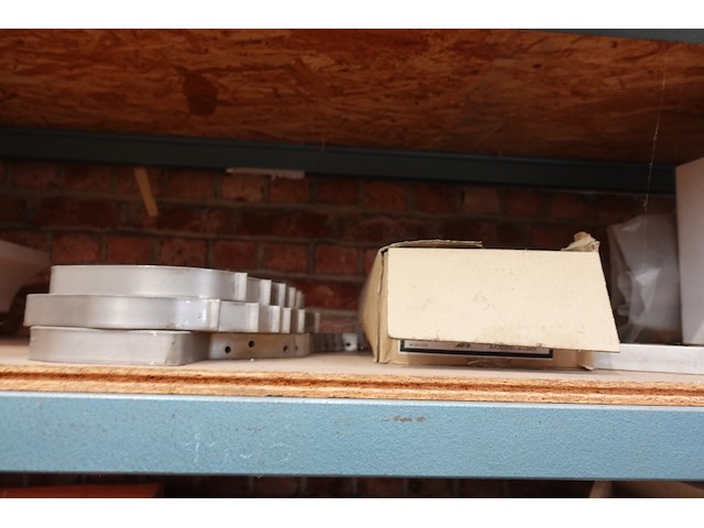 Volledige inhoud rek - afbeelding 3 van  13