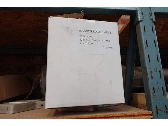 Volledige inhoud rek - afbeelding 4 van  13